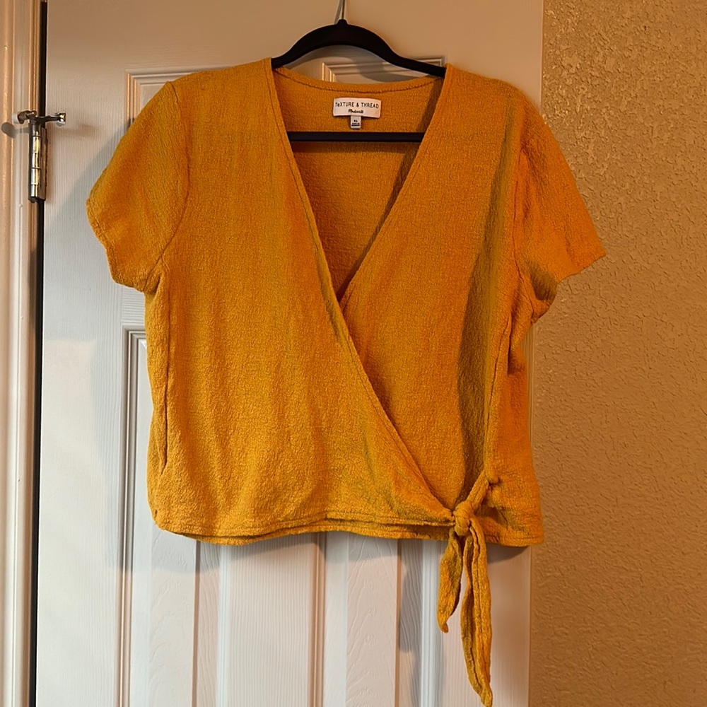 Madewell texture and thread wrap front top